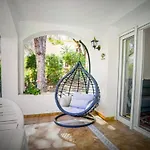 Holiday Villa And Beach Front Sea View - 5Br Refresh